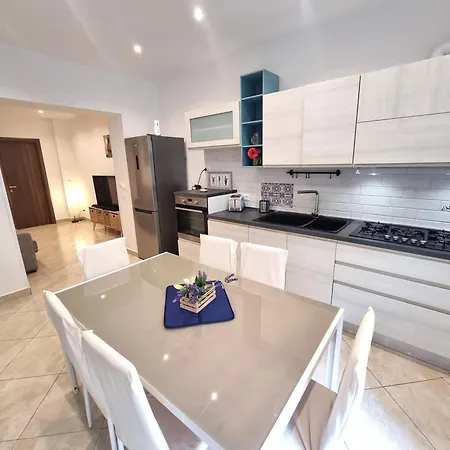 Calandrea - Proppro Srl - Ferienhaus Palermo